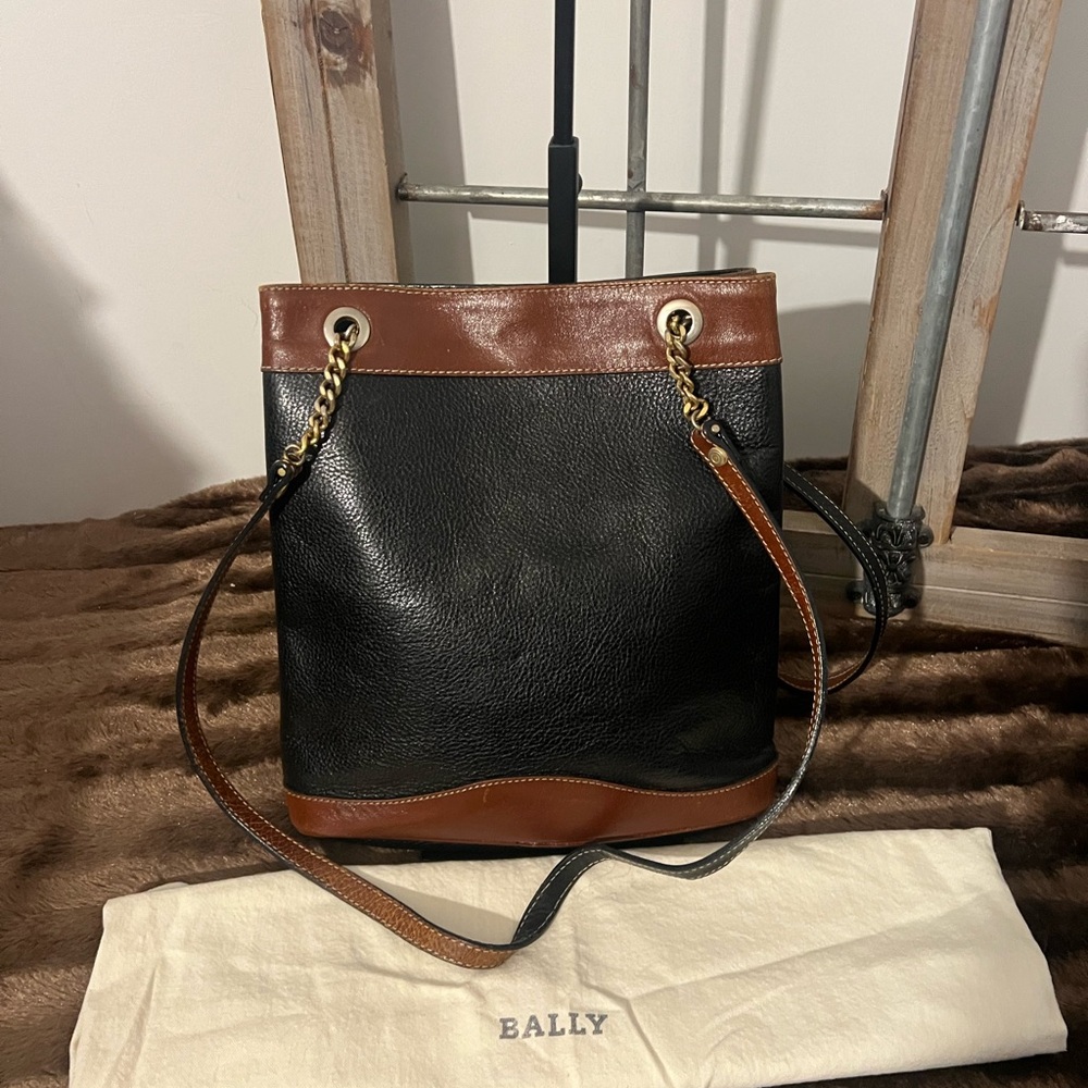 Bally Vintage Bucket Bag - Picture 10 of 12
